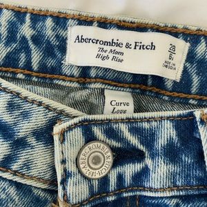 Abercrombie Mom Jeans
